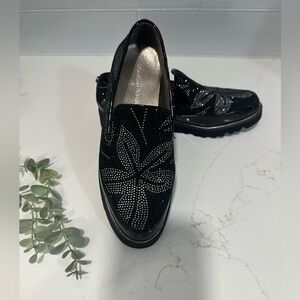 DONALD J PLINER Coco Leather Shoes Black Patent with Rhinestones Loafer 8M New